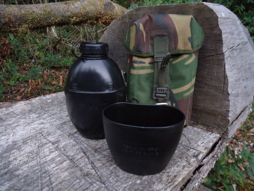 Britische Army Feldflaschentasche mit Feldflasche DPM tarn neuwertig