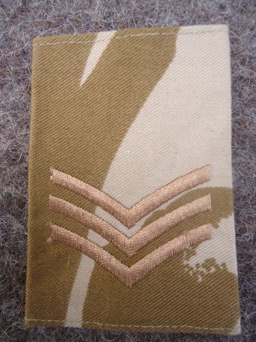 Britisch Army  Gradabzeichen Sergeant DPM desert neu