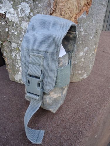 US Army Molle II  Tasche mit Steckverschluss at - digital  gebraucht