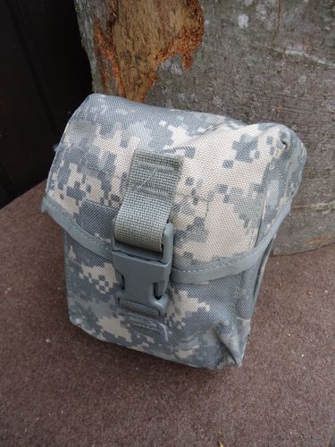 US Army Molle II Sanitätstasche  at - digital neuwertig